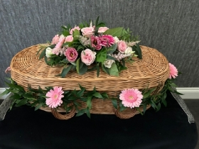 Infant casket garland