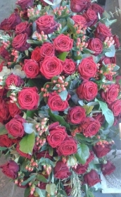 Red roses coffin spray